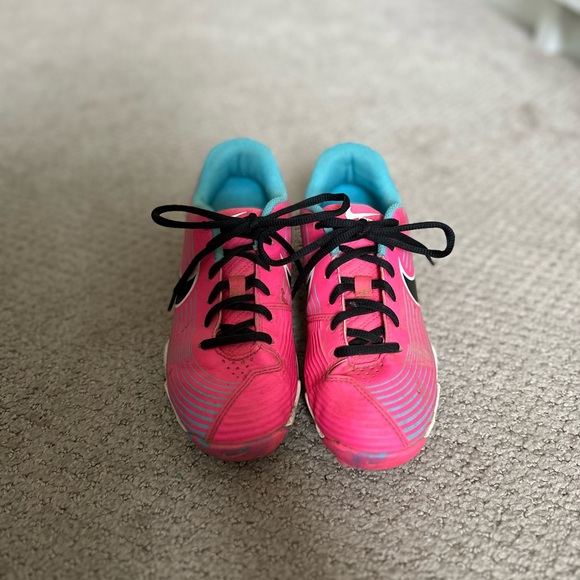 Nike Youth Softball Cleats - Size 3.5Y - Picture 1 of 6